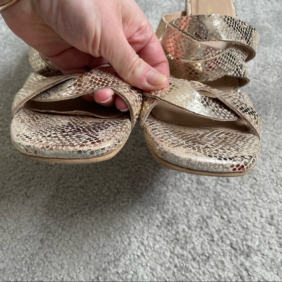Kaanas Metallic Gold Geneva Snake Pretzel Strappy Block Heel Sandals EUC Size 9 - Picture 5 of 11